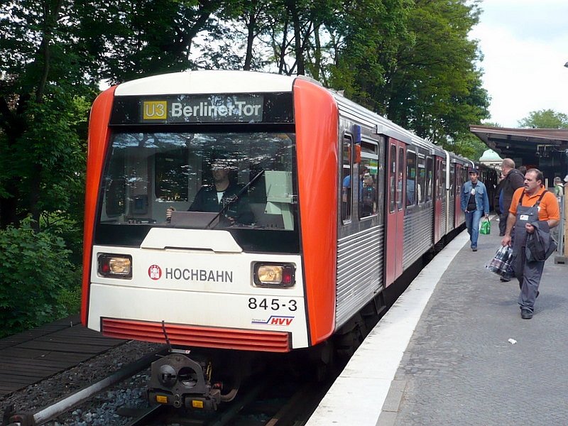 Zug 845 Linie U3 nach Berliner Tor am 17.05.2008