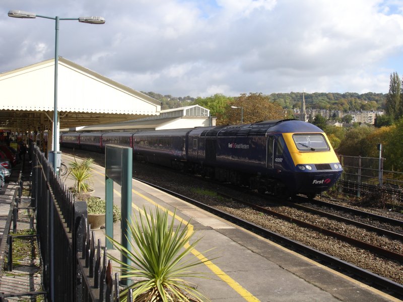 Zug im Bahnhof Spa Central 10.10.10