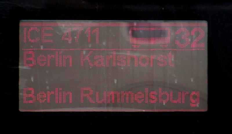 Zugzielanzeige des ICE4711 mit der Waggon-Nummer 32 von Berlin Karlshorst nach Berlin Rummelsburg beim Tag der offenen Tr. 13.09.2008 