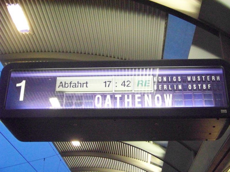 Zugzielanzeige des RE2 nach Qathenow (Rathenow). Lbbenau/Spreewald den 22.02.2008