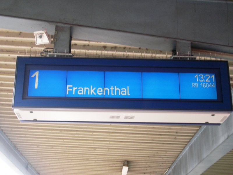 Zugzielanzeige RB 18044 (Mannheim - Mainz).
Wegen Bauarbeiten verkehrte dieser Zug als RB 92643 und fuhr bis Frankenthal Hbf