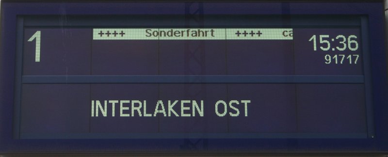 Zugzielanzeiger des DPE 91717 (Bremen-Basel SBB- Interlaken Ost) in Offenburg am 20.4.08