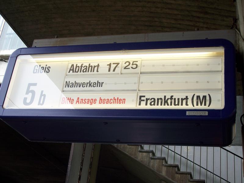 zugzielefalschanzeiger das war ein ersatz IC und man drfte nicht mit dem Nahverkersicktet mitfahren in Heidelberg