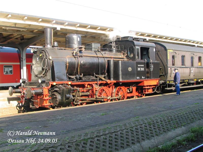 Zum 111jhrigen Streckenjubilum der Wrlitzer Eisenbahn verkehrte am 24. u. 25.09.05 ein Sonderzug den 89 7513 in Richtung Dessau. In Richtung Wrlitz zog eine Kleindiesellok. 