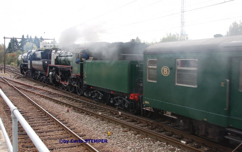 Zur 150Jahrfeier der L Eisenbahn war die belgische D-Lok 29013 am 04.10.2009 zu Besuch. Hier in Doppeltraktion mit der L 5519 von Arlon herkommend auf der Hhe von Bertrange.