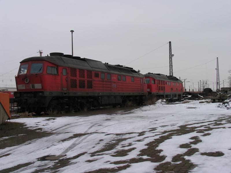 Zwei 232 warten auf ihren einsatz in Kthen(Anhalt)