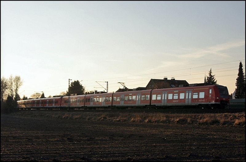 Zwei 425er sind als RB42 (RB 20241)  HAARD-Bahn  nach Mnster(Westf) unterwges. (27.12.2008)
