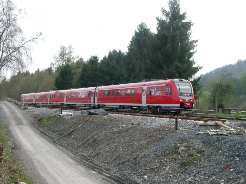 Zwei 612er in Richtung Arnsberg. Fahren auf dem anderen Gleis, wegen Br�ckenarbeiten.