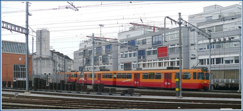 Zwei Be 4/8  durchfahren Zrich Giesshbel Richtung Uetliberg. (31.03.2009)