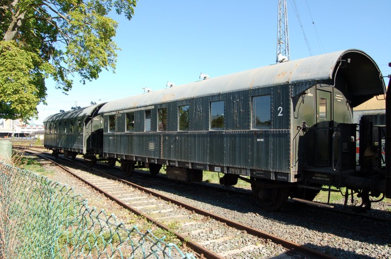  Zwei Donnerb�chsen abgestellt im ehemligen Bw Lichtenfels ( Aussenstelle des Verkehrsmuseums N�rnberg)
