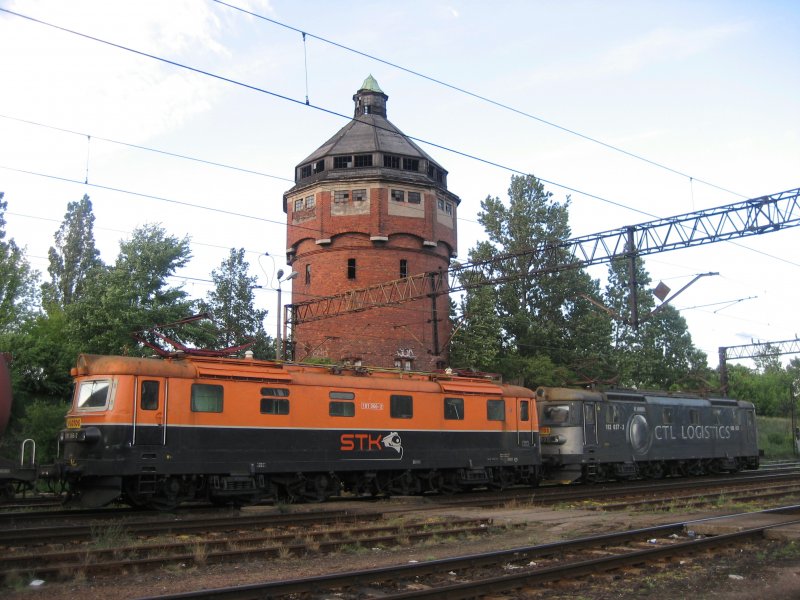 Zwei E-Loks von der LOTOS am 12.06.2009 in Bydgoszcz. 181 066-2 und 182 037-2.