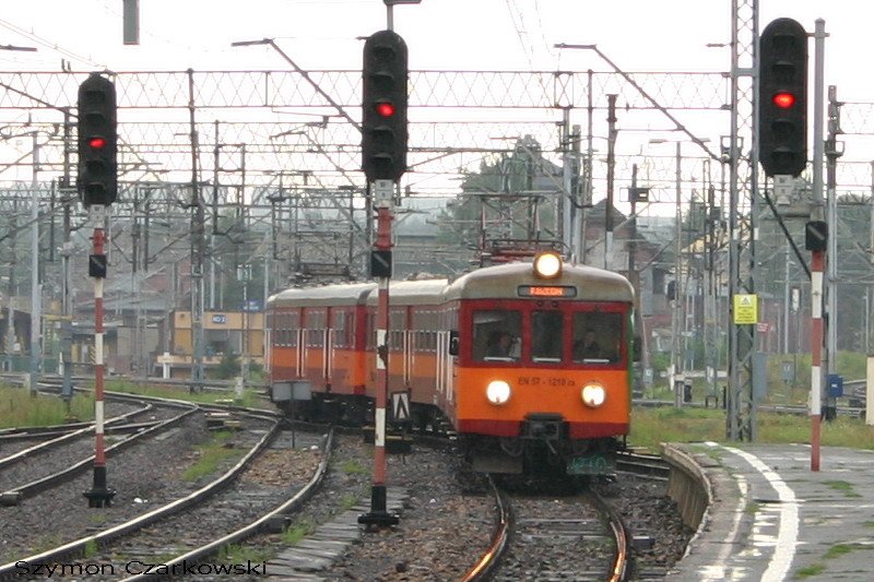 Zwei EN57 in Katowice am 06.08.2006