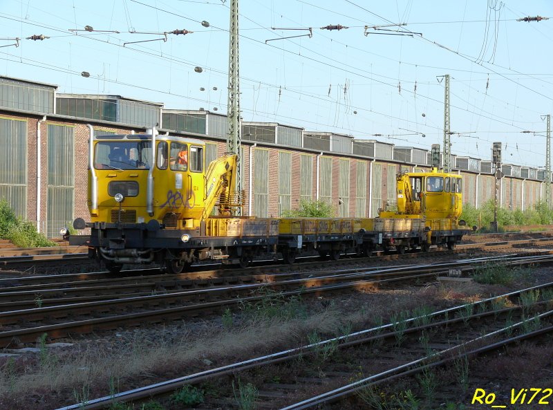 Zwei KLV 53 und zwei Transportwagen der ELG GmbH (Eisenbahn-Logistik-Gesellschaft). Witten, 01.07.2008.