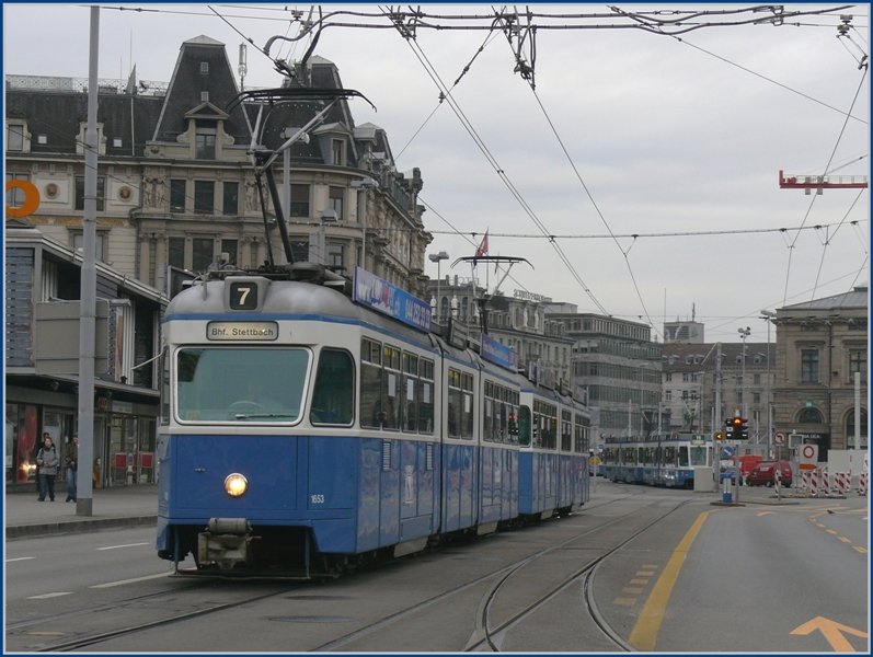 Zwei Mirage der Linie 7 auf dem Weg nach Stettbach an einem trben Wintertag. (18.03.2008)