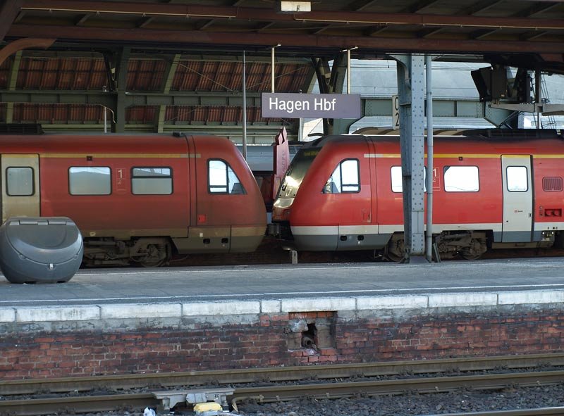 Zwei VT 612 in Hagen. Ziel ist Kassel Wilhelmshhe. 06.02.09