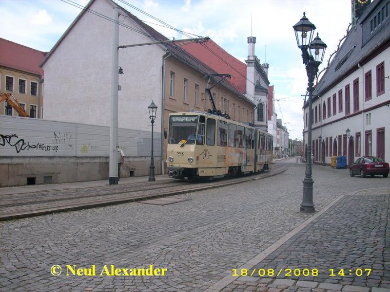 Zwickauer KT4D 946 vom Hauptmarkt Richtung Neuplanitz unterwegs.
Hier zu sehen im Nadelr zwischen Rathaus (links) und Theater (rechts).
 Neul Alexander