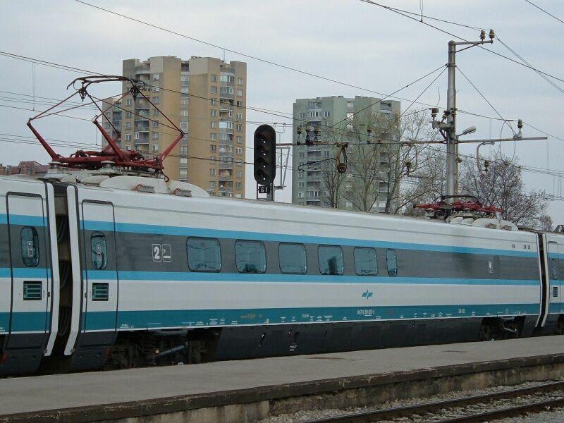 Zwischenwagen 310-004 am 10.04.2006 im Hauptbahnhof Ljubljana.